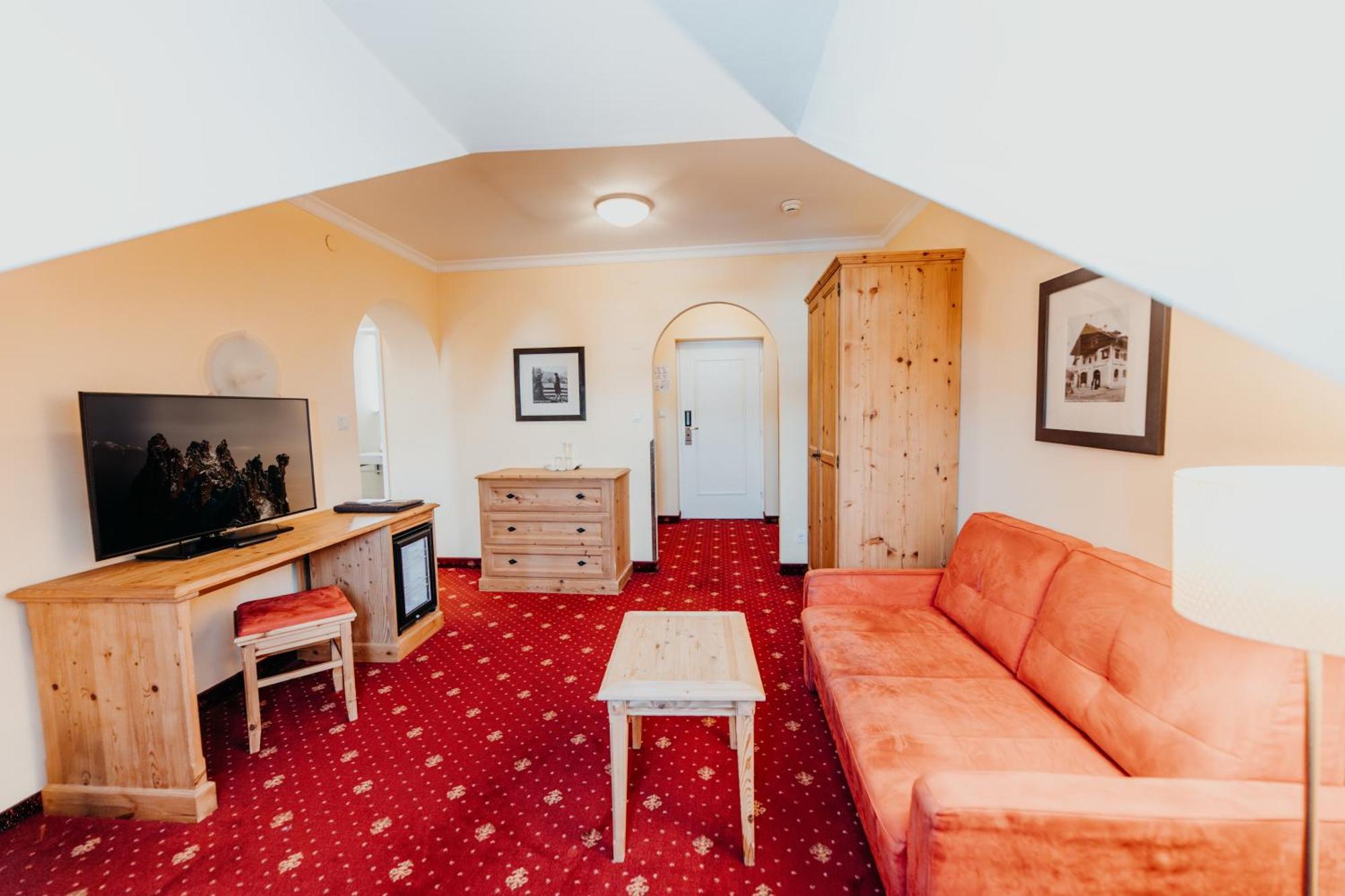 Post Seefeld - Wellnesshotel Tirol Seefeld in Tirol Room photo